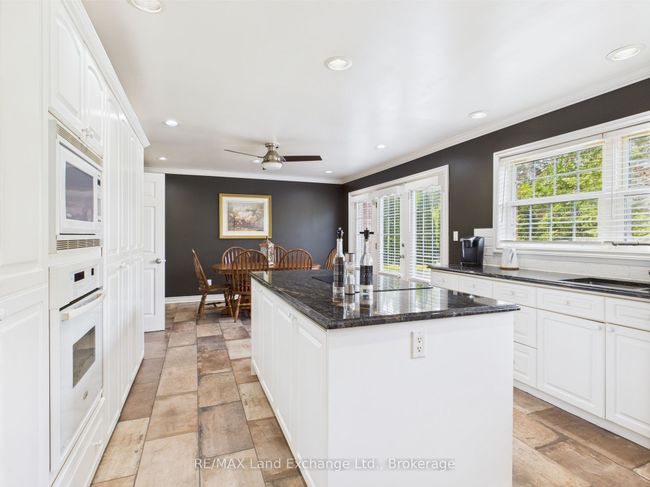 4 Eastwood Cres, House other with 3 bedrooms, 3 bathrooms and 4 parking in Tiverton ON | Image 9