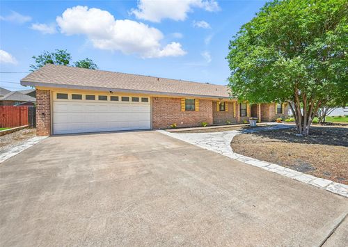 5610 Cuero Dr, Granbury, TX, 76049-5270 | Card Image