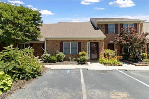 703-7752 The Points Pl, Gloucester Point, VA, 23062-2421 | Card Image