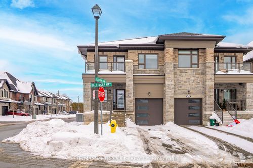 32 Ballinger Way, Uxbridge, ON, L9P0R6 | Card Image