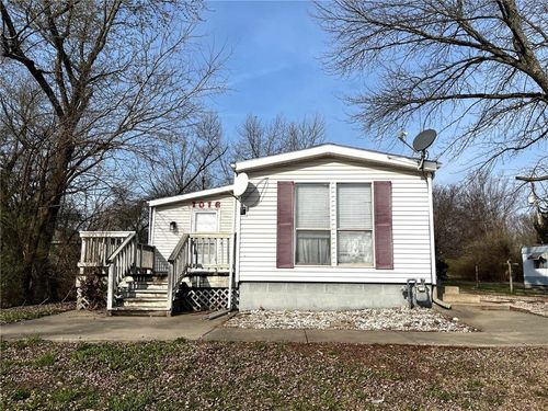 1016 N Milner St, Ottawa, KS, 66067-4129 | Card Image