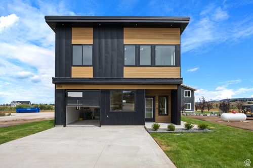 2956 S Country Club Dr, Garden City, UT, 84028 | Card Image