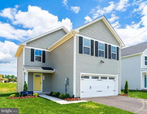 1406 Lieutenant Johnson Dr, HAGERSTOWN, MD, 21740-2496 | Card Image