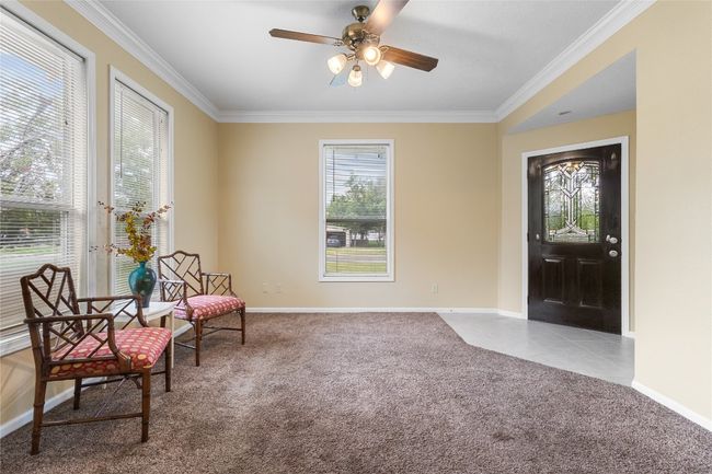 Spacious living room | Image 7