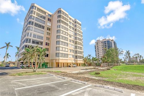 b-904-11116 Gulf Shore Dr, NAPLES, FL, 34108-1746 | Card Image