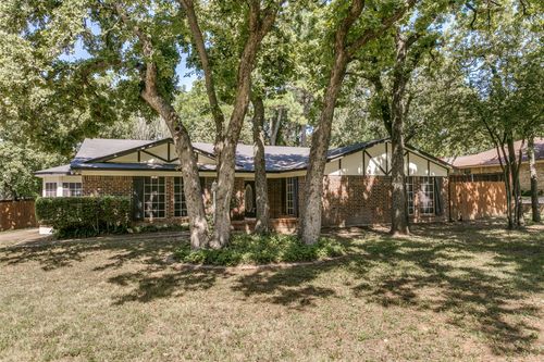 3910 Kelsey Ct, Grapevine, TX, 76051-6413 | Card Image