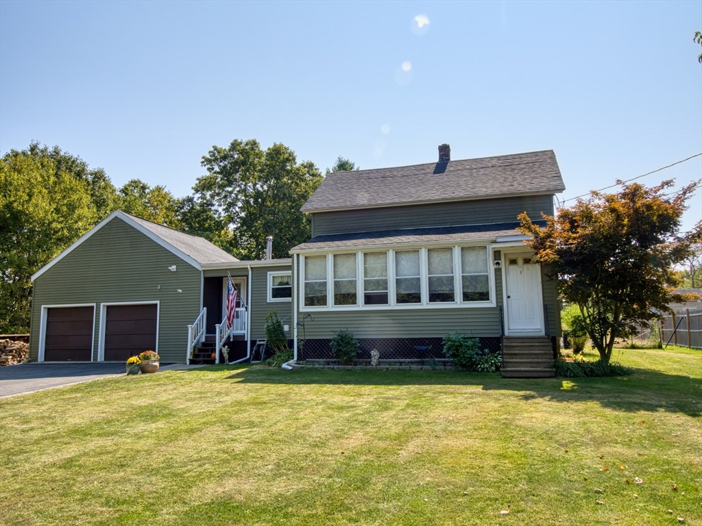 Kingsley St, Southbridge, MA 01550