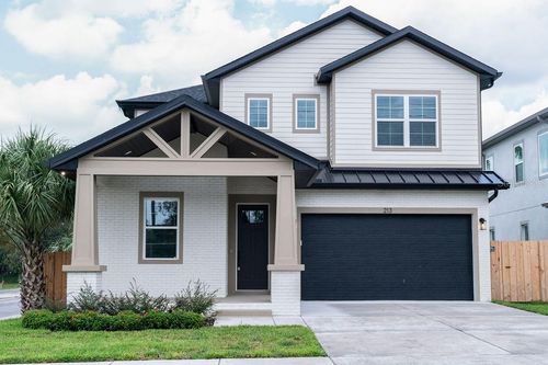 213 W Giddens Ave, TAMPA, FL, 33603-2030 | Card Image