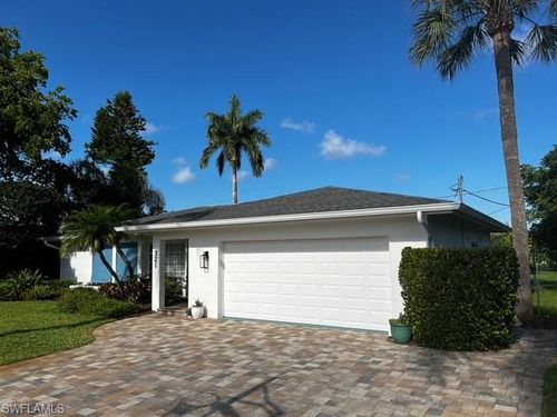 321 Burning Tree Dr, NAPLES, FL, 34105-6319 | Card Image