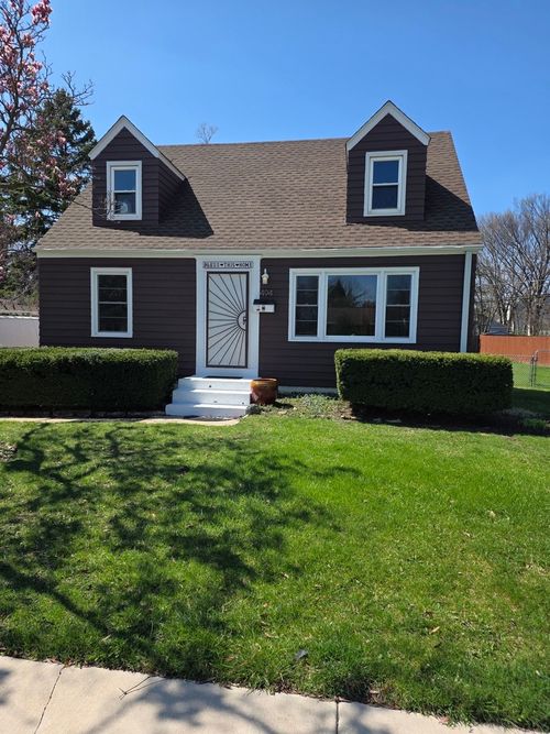 494 N Ellsworth Ave, Villa Park, IL, 60181-1723 | Card Image