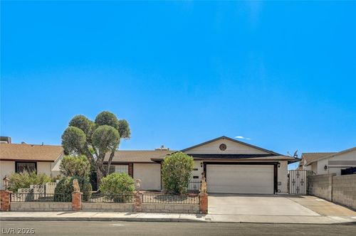 3573 Moraga Drive, Las Vegas, NV, 89103 | Card Image