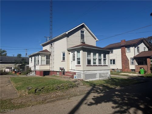 310 N Center St, Uhrichsville, OH, 44683-2050 | Card Image
