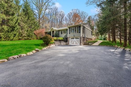 21 Turkey Hill Rd, Boonton, NJ, 07005-8920 | Card Image