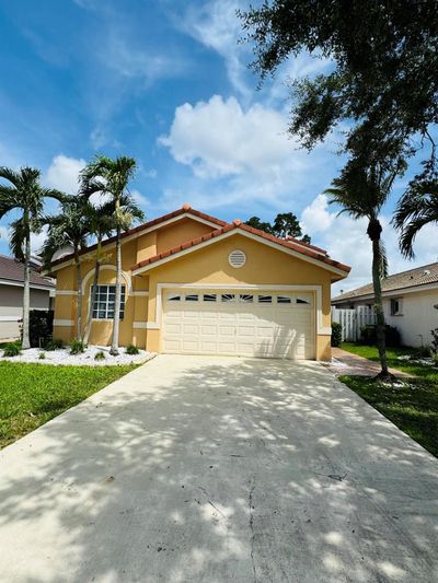 17661 Sw 4th Court, House other with 4 bedrooms, 2 bathrooms and null parking in Pembroke Pines FL | Image 2