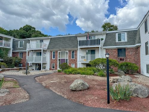 apt-b6-96 Main St, Foxboro, MA, 02035-1852 | Card Image