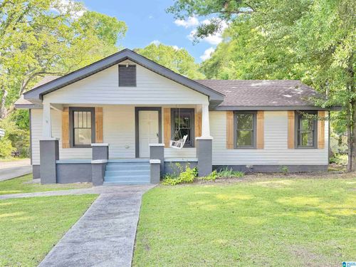 121 W Crest Rd, HUEYTOWN, AL, 35023-1506 | Card Image
