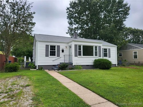 631 Willow Dr, Newport News, VA, 23605-1033 | Card Image