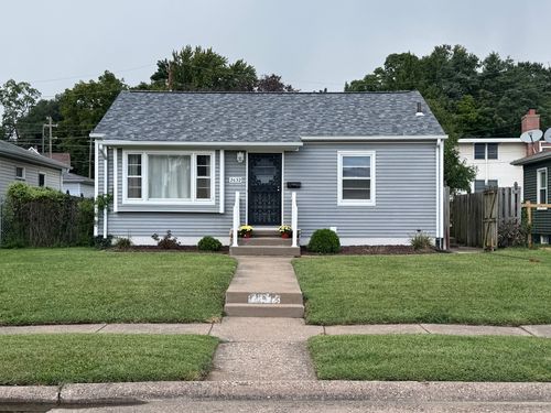2652 Whitewood Ave, Davenport, IA, 52802-1513 | Card Image