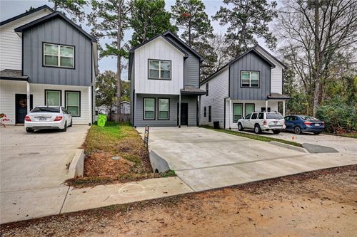 10196 Barberry St, Willis, TX, 77318-7228 | Card Image