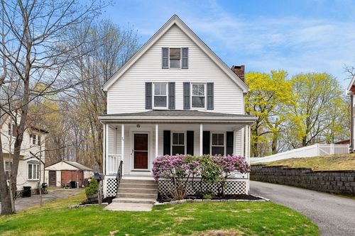 79 Hancock St, Reading, MA, 01867-2321 | Card Image