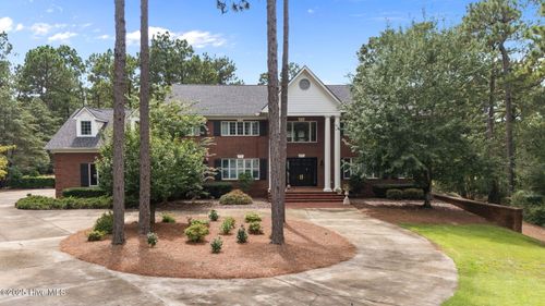 16 Mulbren Ct, Pinehurst, NC, 28374-8881 | Card Image