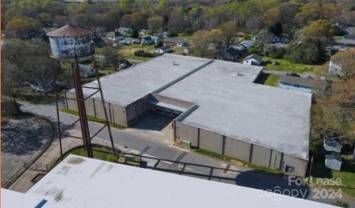 100 W Parkwood St, Stanley, NC, 28164-1567 | Card Image