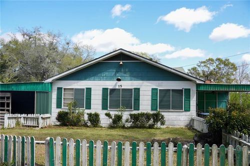 15 Ryan St, Chickasaw, AL, 36611-2519 | Card Image