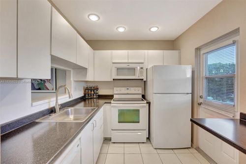 apt-603-4805 Nw 35th St, Lauderdale Lakes, FL, 33319-5383 | Card Image