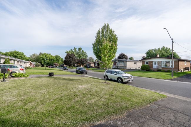 412 Leitch Dr, House other with 3 bedrooms, 2 bathrooms and 5 parking in Cornwall ON | Image 44