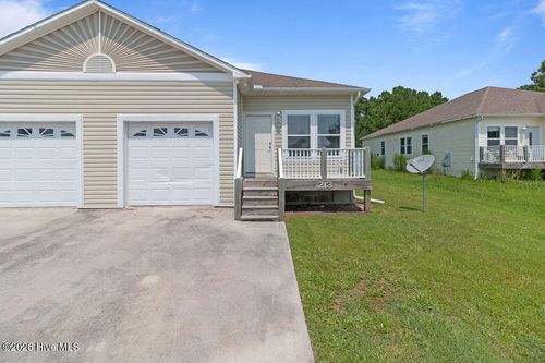 213 Lloyd St, Holly Ridge, NC, 28445-8684 | Card Image
