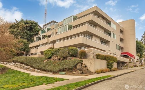 apt-101-1231 5th Ave N, Seattle, WA, 98109-3355 | Card Image