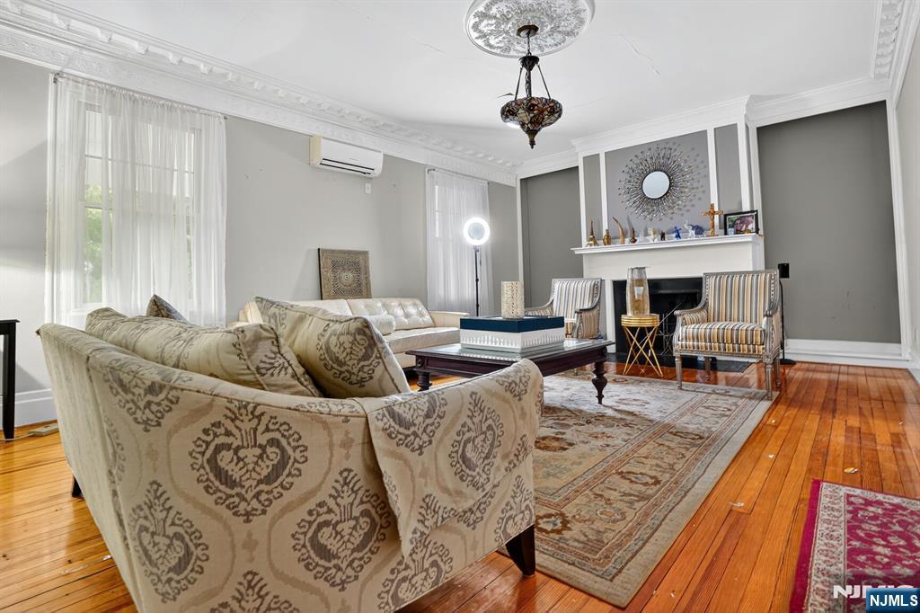 Residential in Englewood 2