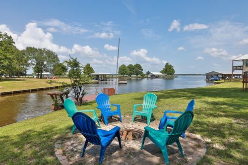 20559 Red Bud Ct, Thornton, TX, 76687-2501 | Card Image