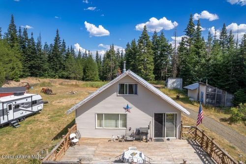 207 Happy Valley Ln, St. Maries, ID, 83861-9374 | Card Image