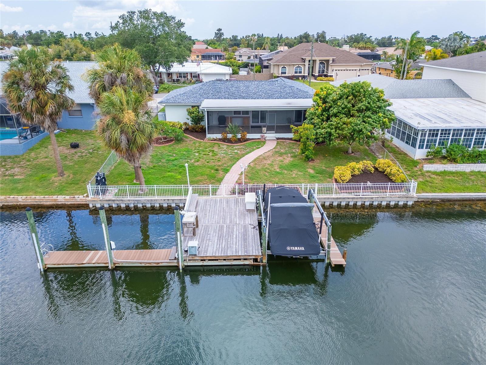 Kingston Ct, Apollo Beach, FL 33572