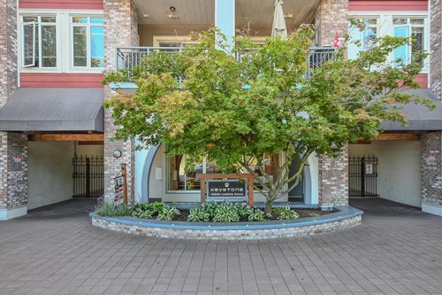 221-12350 Harris Rd, Pitt Meadows, BC, V3Y0C5 | Card Image