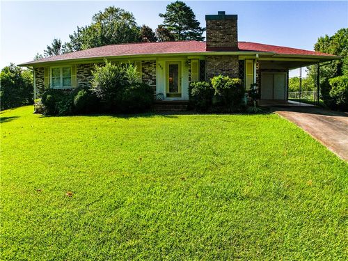 925 Robinhood Dr, Walhalla, SC, 29691-1748 | Card Image