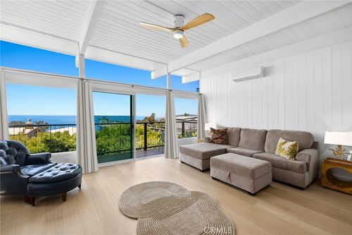 989 La Mirada St, Laguna Beach, CA, 92651-3752 | Card Image