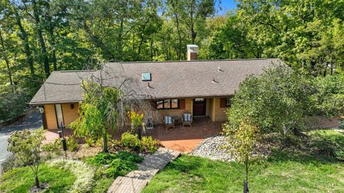 5800 Cherokee Dr, Madeira, OH, 45243-2908 | Card Image