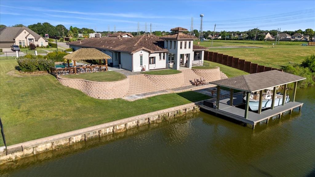 Appia Dr, Kemah, TX 77565