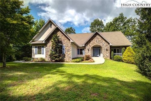 484 Liberty Landing Dr, Fleetwood, NC, 28626-9836 | Card Image