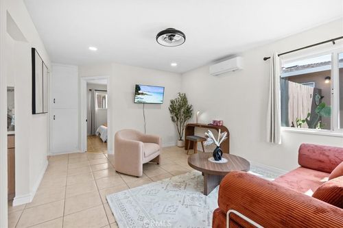 1097 Bonita St, Tustin, CA, 92780-4618 | Card Image