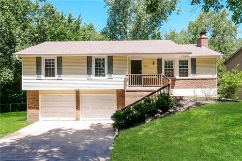 5918 Nw 66th Ter, Kansas City, MO, 64151-2373 | Card Image