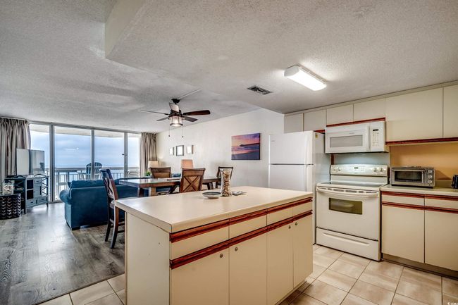 1409 - 1012 N Waccamaw Dr, Condo with 1 bedrooms, 2 bathrooms and null parking in Murrells Inlet SC | Image 8