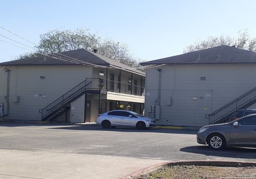 4-930 Drury Ln, San Antonio, TX, 78221-2250 | Card Image