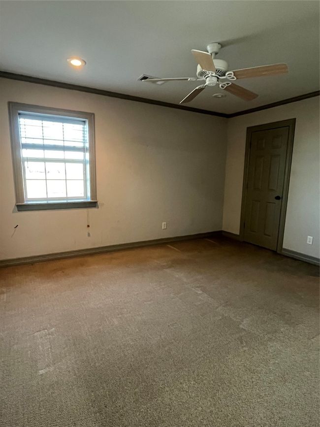 8313 Us Highway 377, House other with 3 bedrooms, 3 bathrooms and null parking in Collinsville TX | Image 11