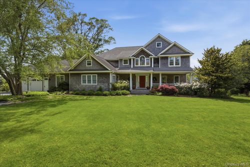 15A Brushy Neck Ln, Westhampton, NY, 11977-1337 | Card Image