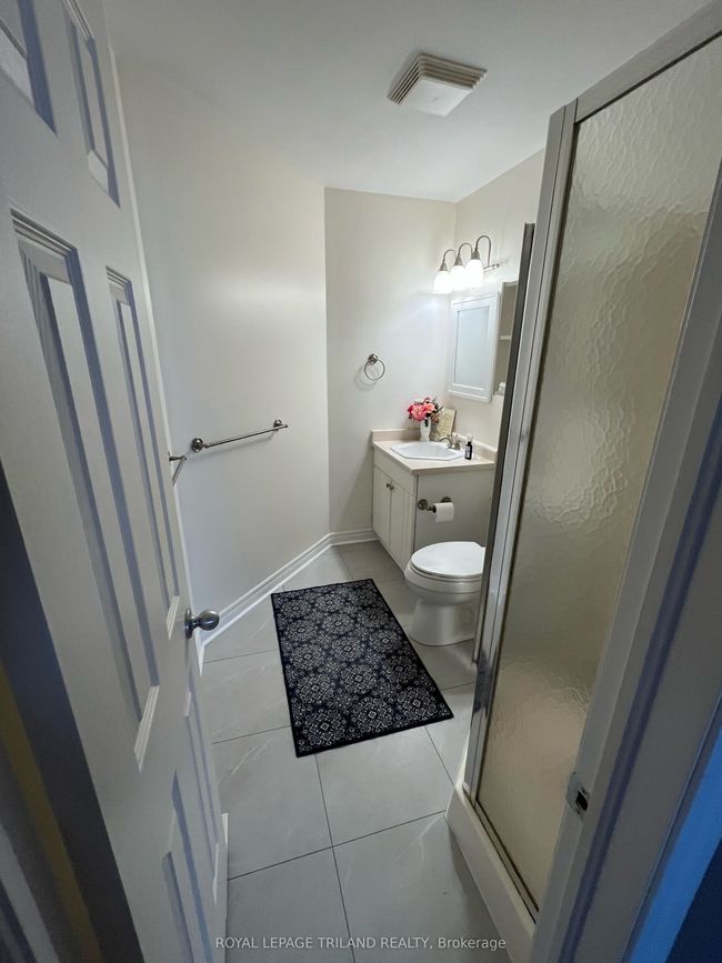 253 Mcgarrell Dr, House other with 4 bedrooms, 3 bathrooms and 2 parking in London ON | Image 19