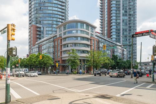 612-618 Abbott St, Vancouver, BC, V6B0C1 | Card Image