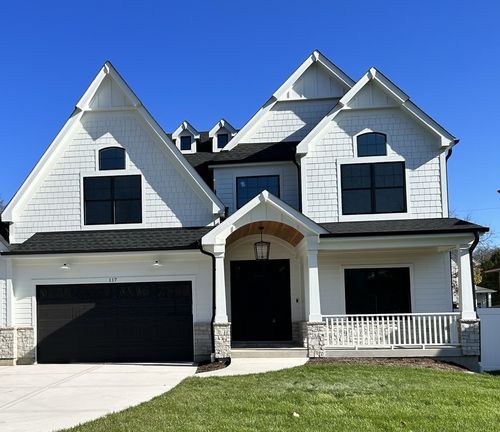 444 E Schiller St, Elmhurst, IL, 60126-2951 | Card Image